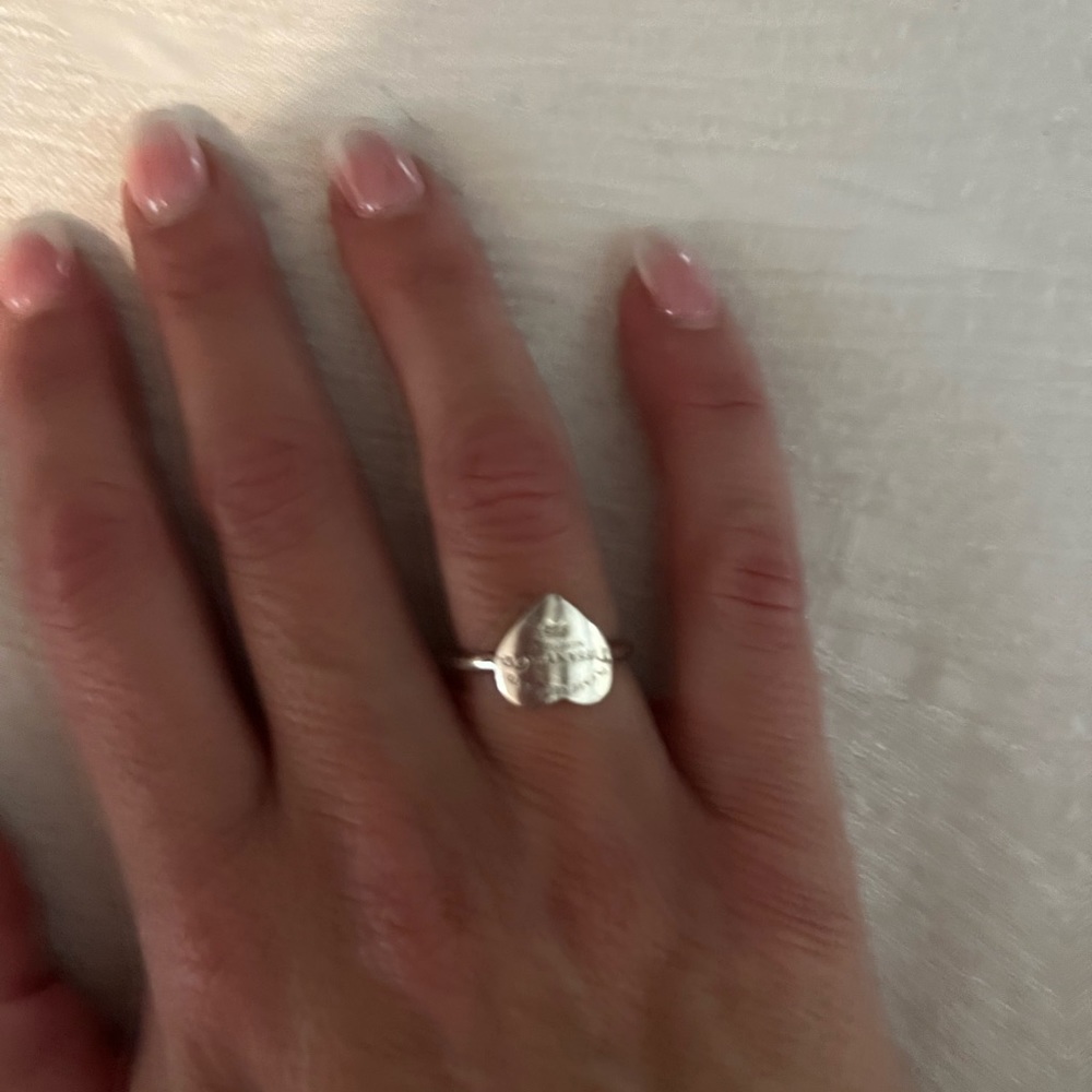 Tiffany & Co. Silver Heart Ring - Picture 2 of 2